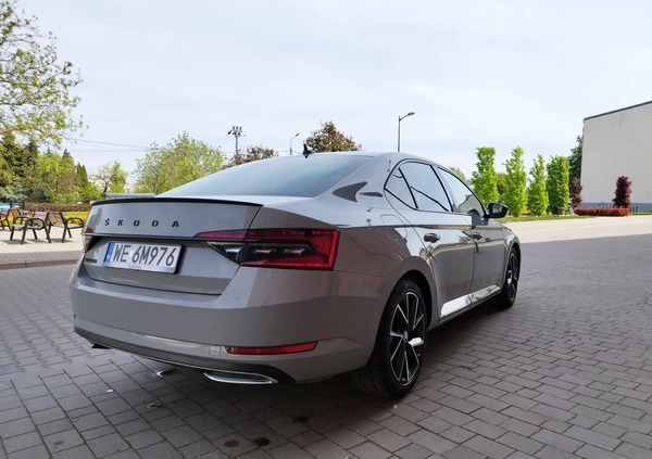 Skoda Superb cena 135000 przebieg: 147000, rok produkcji 2022 z Orneta małe 704